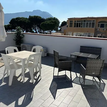 Athena Mondello Apartment *