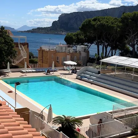 Apartment Athena Mondello *